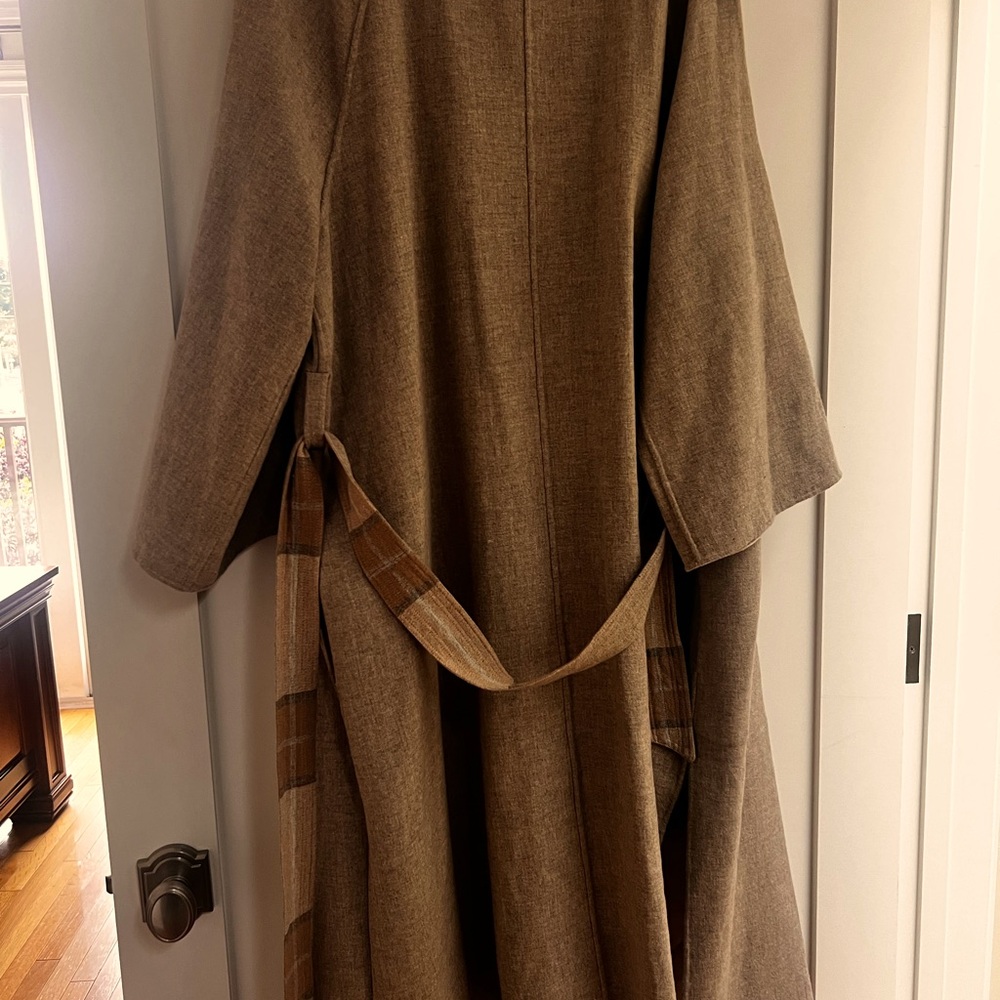 Elizabeth and James Elegant Tan Wool Coat
